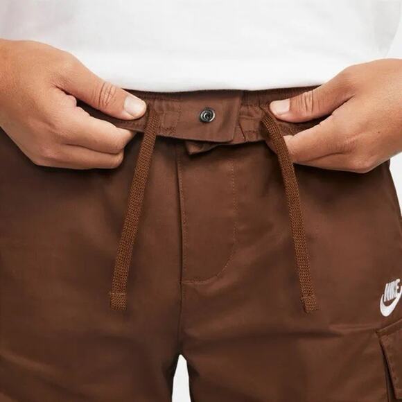 NIKE AIR SPORTSWEAR WOVEN UTILITY CARGO JOGGERS CACAO WOW BROWN Size Large NWT - Picture 3 of 14